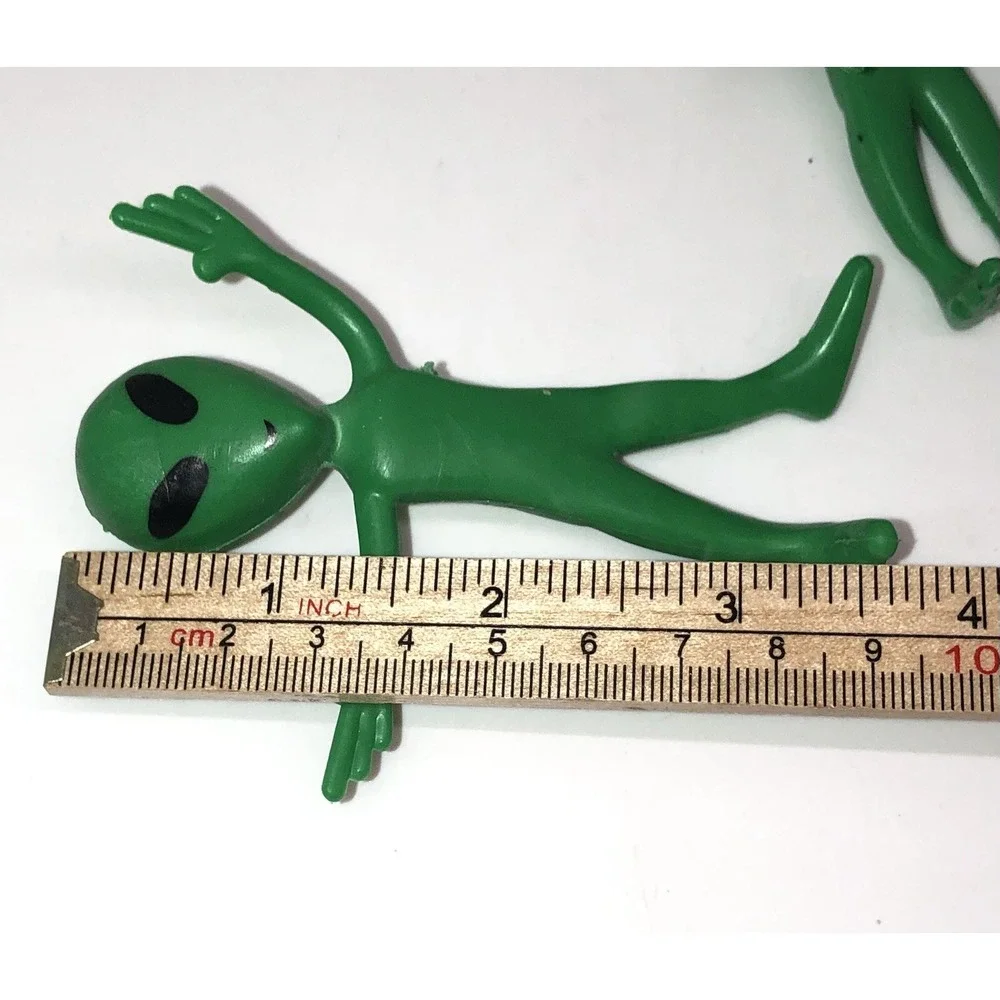 3 Bendable Rubber Green Aliens Figures Posable UFO Cookie Cutter Cake Topper Toy